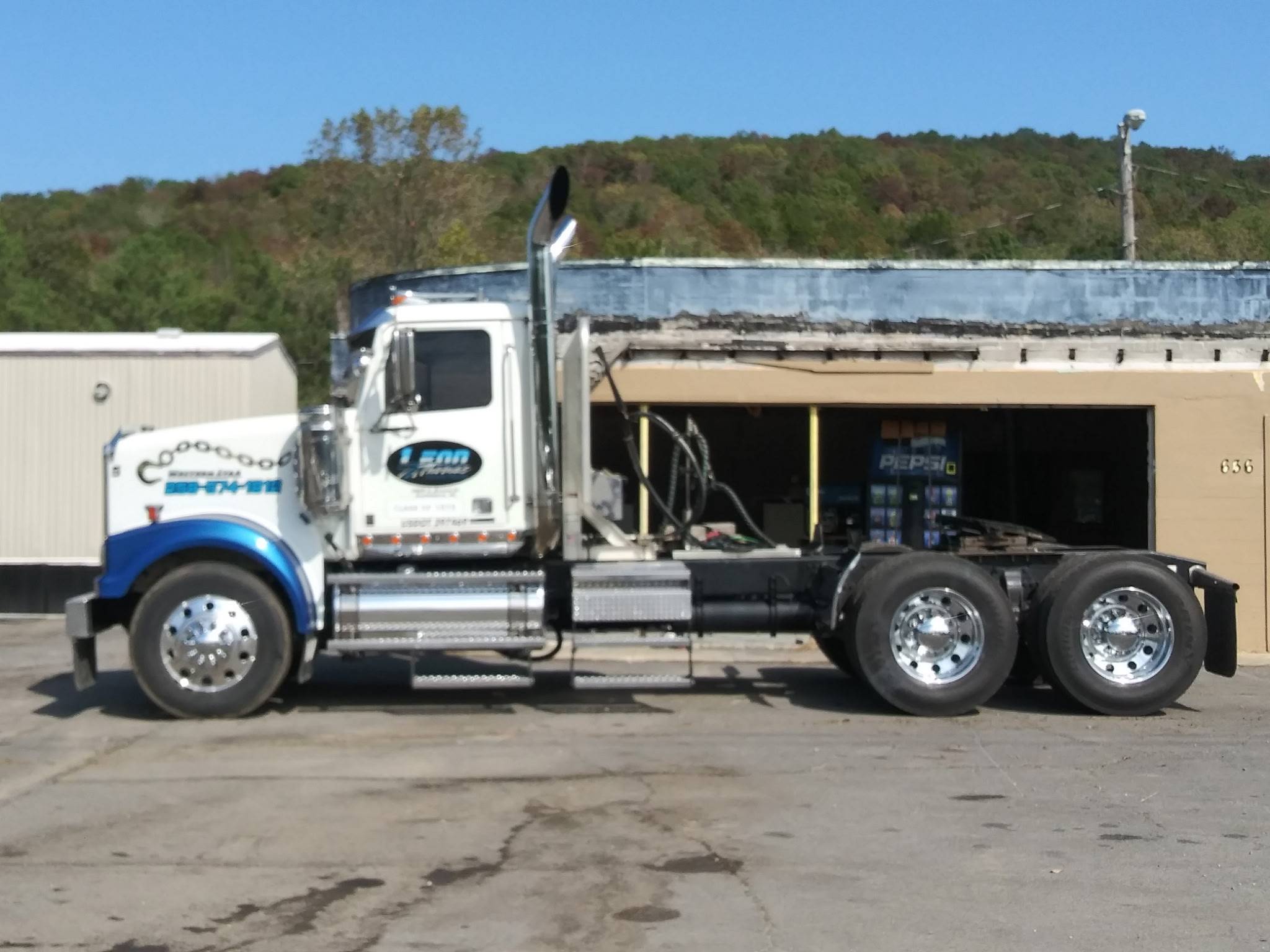 Leon Thomas Tow (18)